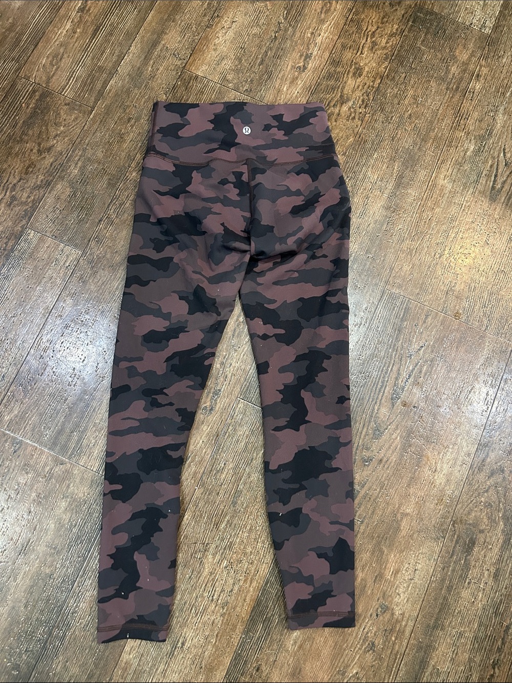 lululemon athletica Camo High-Rise Leggings - Brown & Black - Picture 4 of 5